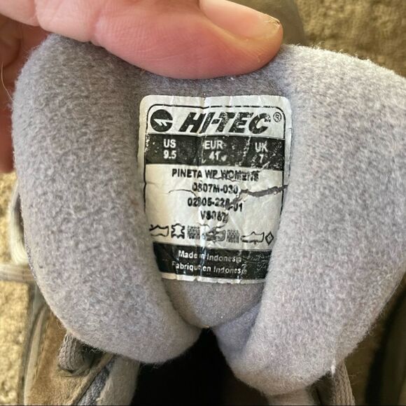 Hi-Tec Women’s Gray and Blue Suede Leather Hiking Walking Boots Size 9.5 - Picture 11 of 16